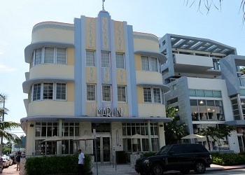 Art Deco District Buildings: Washington and Collins Avenue