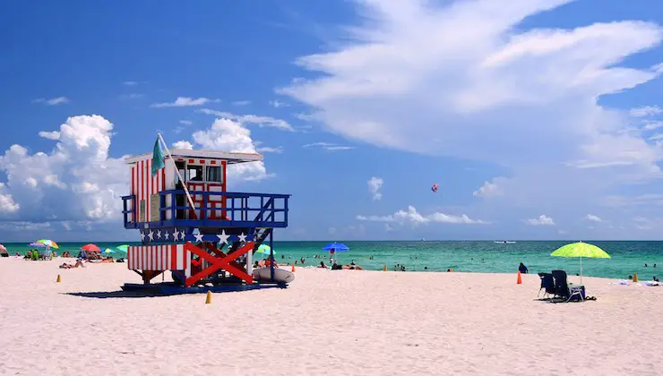 Ocean Drive Hotels: 4th of July Beach Lifeguard Tower