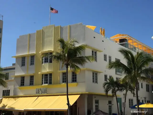 Miami Art Deco District The Leslie