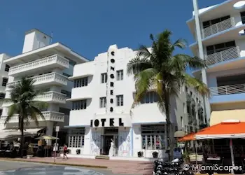 Art Deco District, learn more with a MDPL Walking Tour