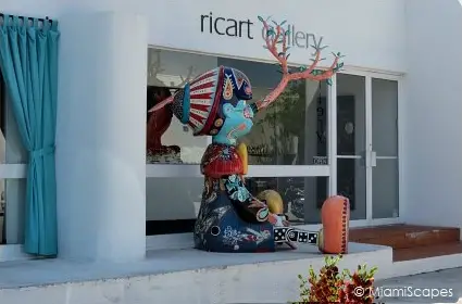 Gallery and Street Art at Miami Design District