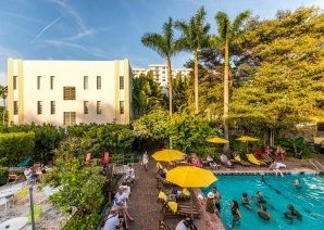 Miami Hostels: Freehand Miami Pool Area