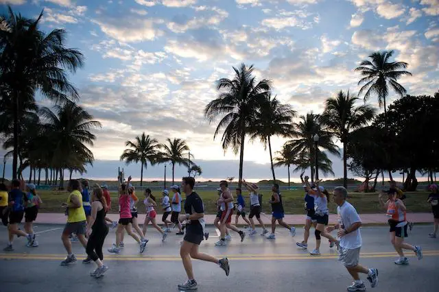 Miami Marathon Runners along Ocean Drive