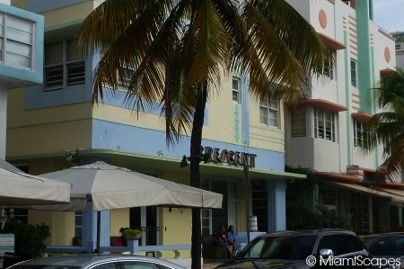 Segway Tour in Miami: Art Deco Hotels in Ocean Drive